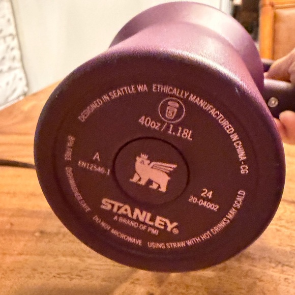 Stanley Violet Insulated Mug - Picture 3 of 4